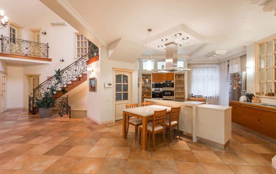 ديكورات مدخل البيت العصرية والكلاسيكية