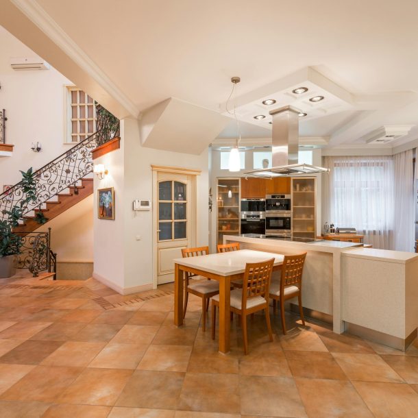 ديكورات مدخل البيت العصرية والكلاسيكية