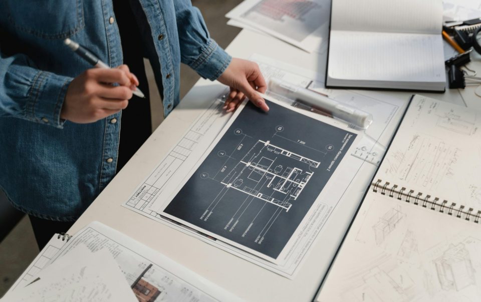 العمارة الداخلية والهندسة المعمارية